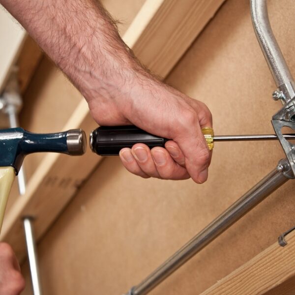 Klein 650DD 3-1/2" Demolition Scratch Awl