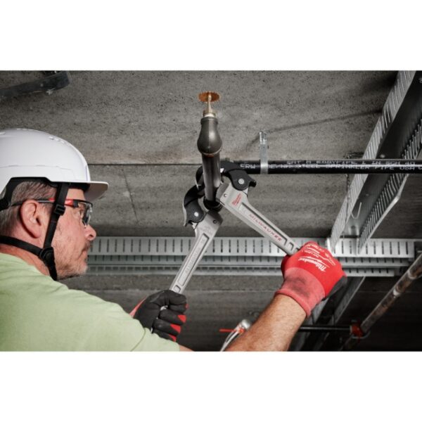 Milwaukee 48-22-7414 14” Aluminum Self-Adjusting Pipe Wrench (3) Milwaukee 48-22-7414 14” Aluminum Self-Adjusting Pipe Wrench