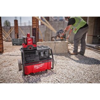 Milwaukee 3300R ROLL-ON 7200W/3600W 2.5kWh Power Supply