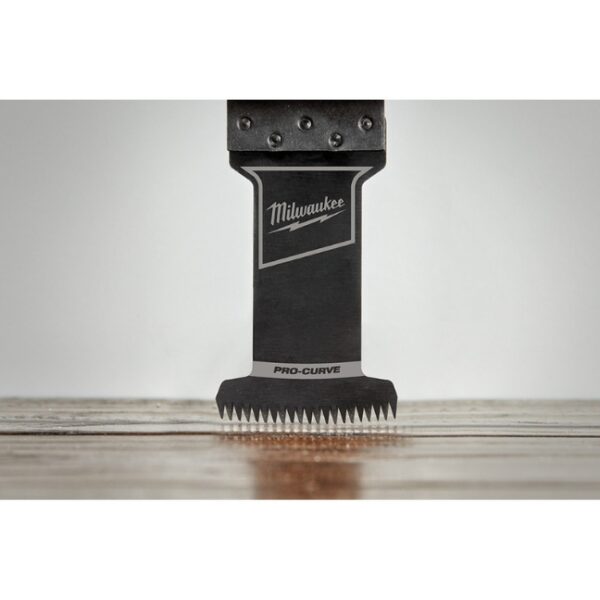 Milwaukee 49-25-1138 OPEN-LOK 1-3/8" HCS Japanese Tooth PRO-CURVE Hardwood Multi-Tool Blade