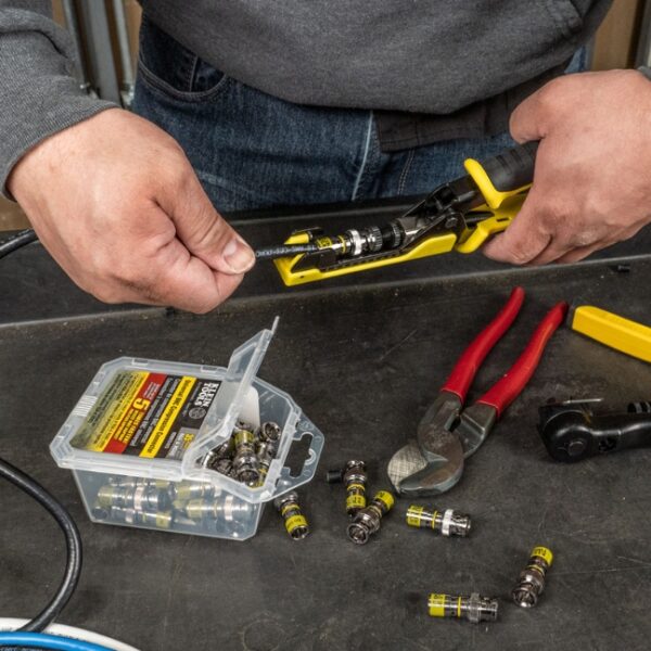 Klein VDV813-613 Universal BNC Compression Connectors RG6-R6Q 35-Pack