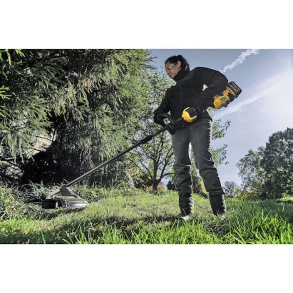 DeWalt DCKO266X1 60V MAX 17 String Trimmer and Blower Combo Kit (2) DeWalt DCKO266X1 60V MAX 17" String Trimmer and Blower Combo Kit