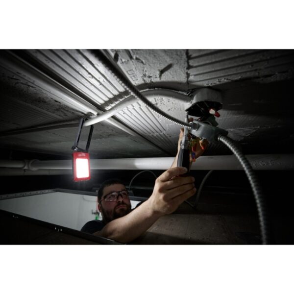 Milwaukee 2013R Rechargeable Low-Profile Task Light