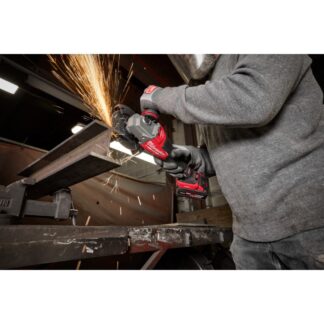 Milwaukee 3672-22 M18 FUEL 4-1/2″-6″ Variable Speed Braking Grinder with Paddle Switch and ONE-KEY Kit