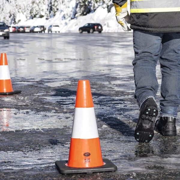 Pioneer 181 V6200350 18 Premium PVC Flexible Safety Cone with 6 Reflective Band (2) Pioneer 181 V6200350 18" Premium PVC Flexible Safety Cone with 6" Reflective Band