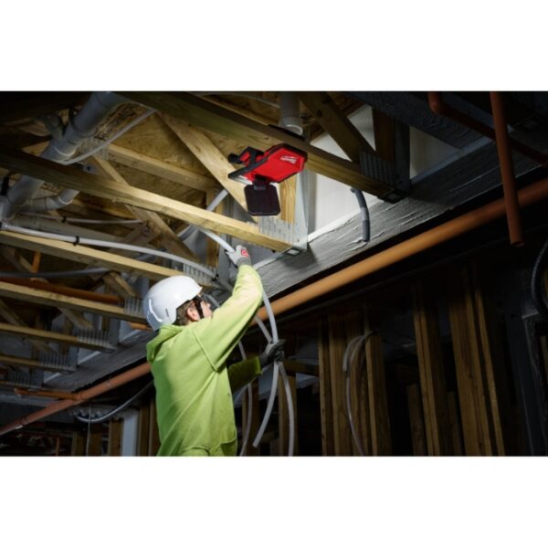Milwaukee 2358-20 M18 ROVER Clamping Flood Light - Tool Only