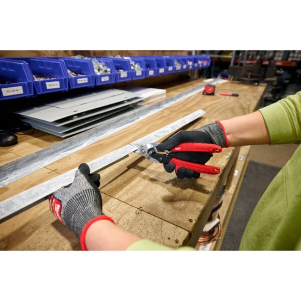 Milwaukee 48-22-4540 Left Cutting Aviation Snips (4) Milwaukee 48-22-4540 Left Cutting Aviation Snips