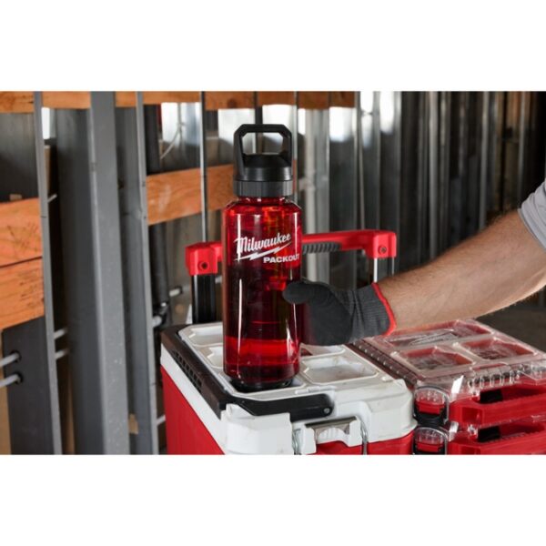 Milwaukee 48-22-8373R PACKOUT 48oz Bottle with Chug Lid - Red