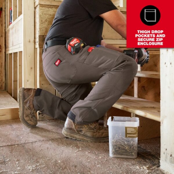 Milwaukee M651 Series FREEFLEX Tech Pants (12) Milwaukee M651 Series FREEFLEX Tech Pants