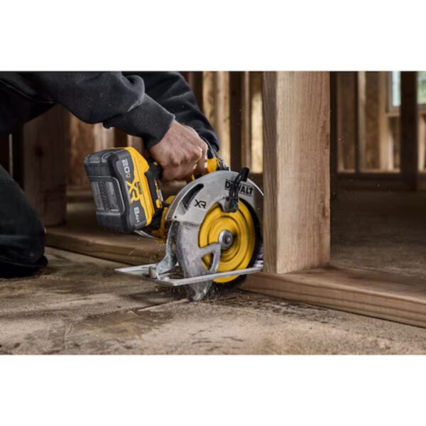 DeWalt DCS590B 20V MAX* XR 7-1/4" Brushless Circular Saw - Tool Only