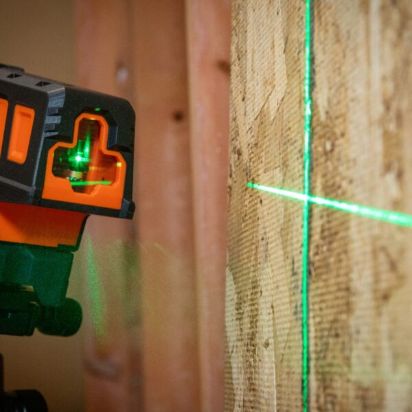Klein 93MCLPG Compact Green Cross-Line Laser Level with Plumb Spot