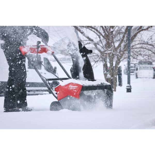 Milwaukee 3036-22HD M18 FUEL 21" Single Stage Snow Blower Kit