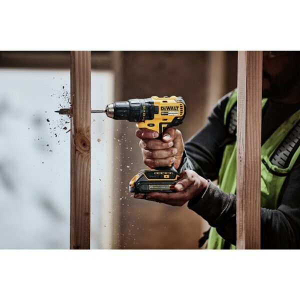 DeWalt DCD777D1 20V MAX Brushless Compact Drill/Driver Kit