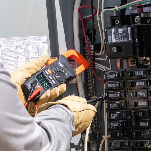 Klein CL710 600A AC/DC Auto-Ranging Digital Pro Clamp Meter